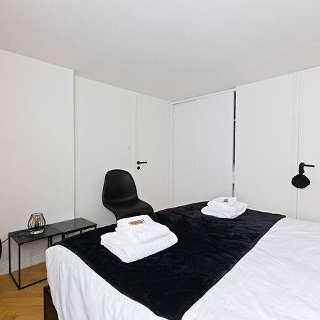 Elegant Appartement Pres Du Musee Du Louvre Et Du Jardin Des Tuileries Free Netflix パリ エクステリア 写真